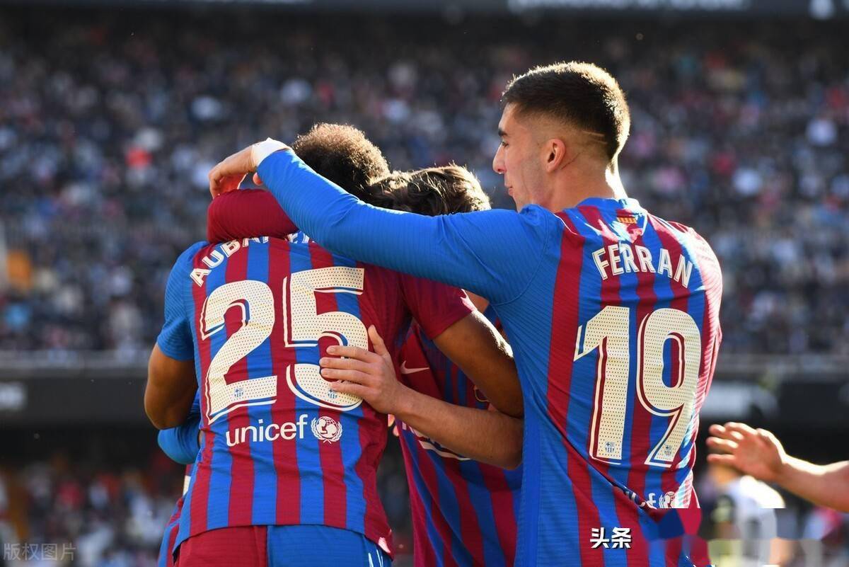 包含法国横扫瓦伦西亚，弗拉霍维奇完成帽子戏法的词条