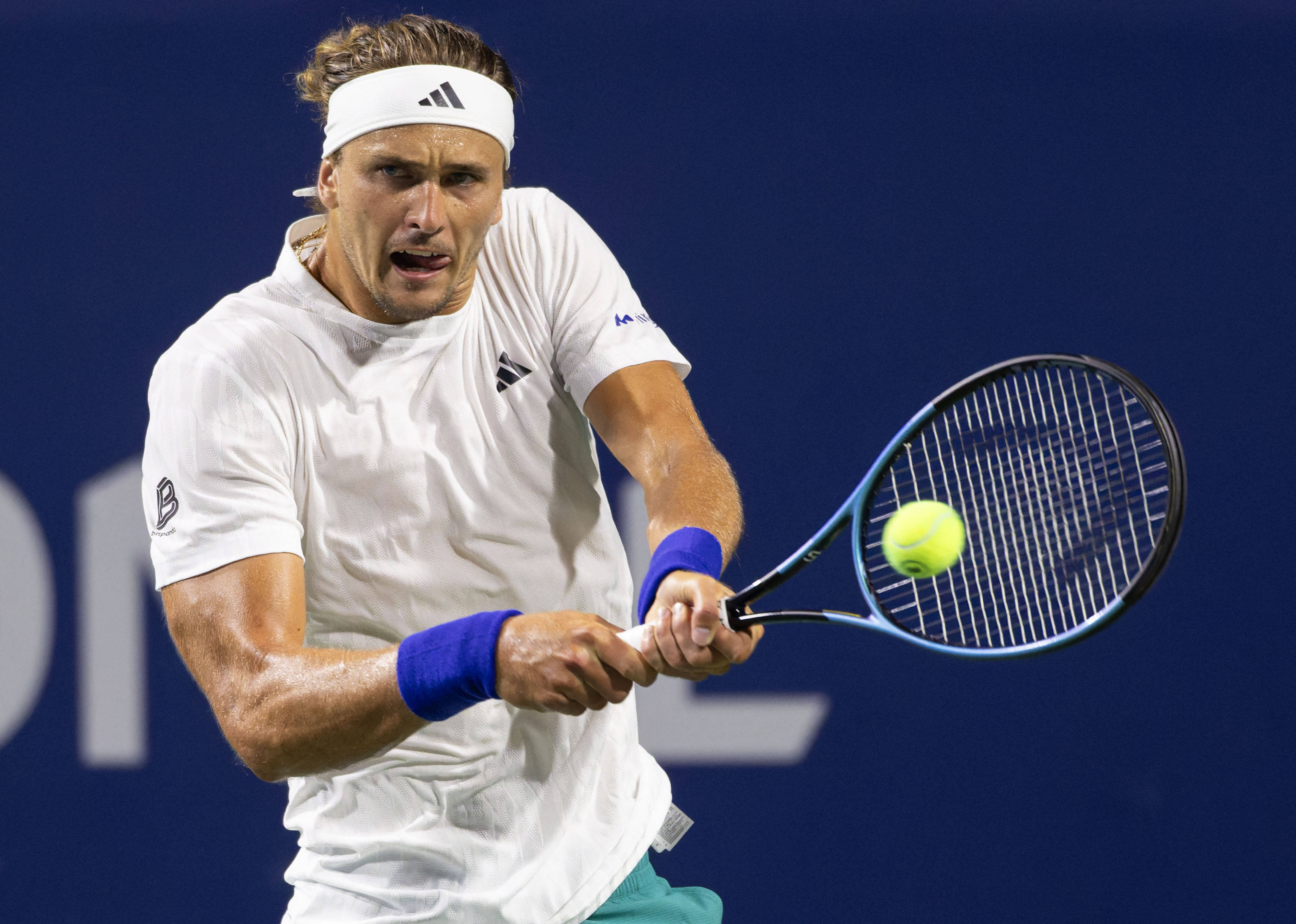 日本网球队力克德国网球队，兹维列夫打破历史纪录的简单介绍