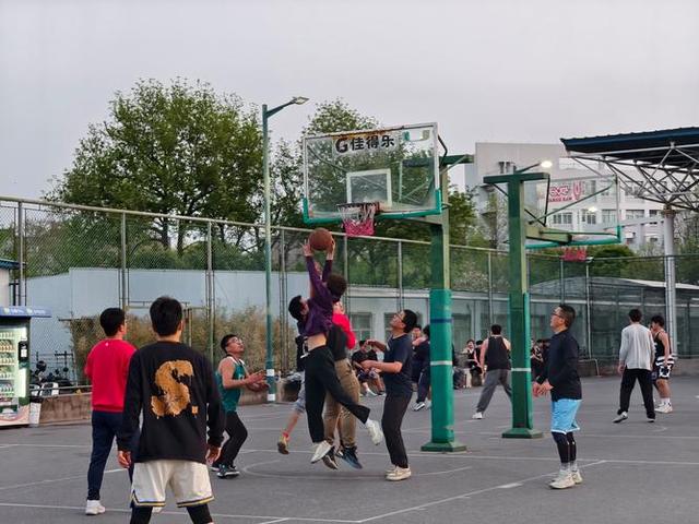 篮球比赛将迎来令人期待的高潮 篮球比赛将迎来令人期待的高潮