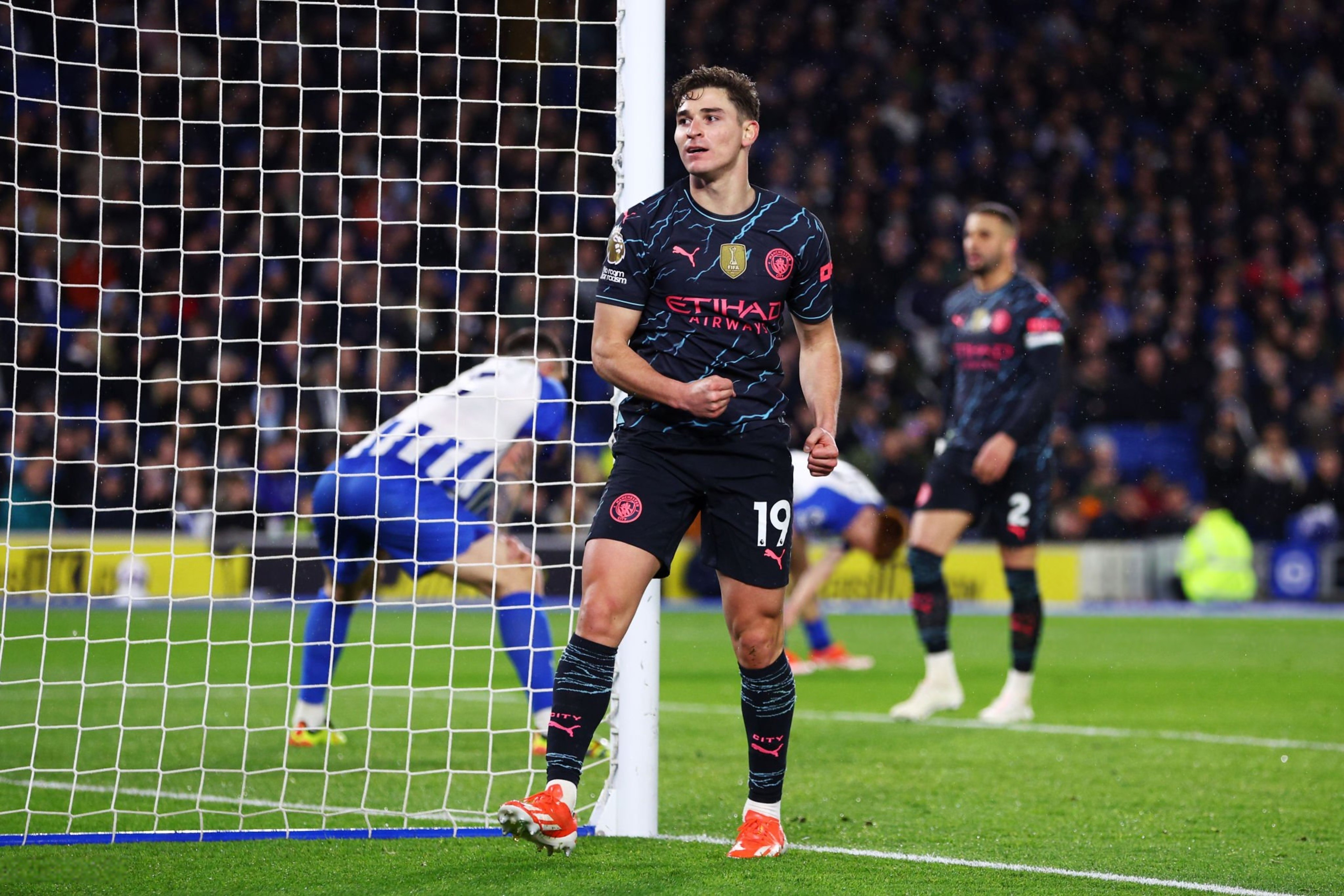 曼城横扫波尔图，晋级欧冠半决赛