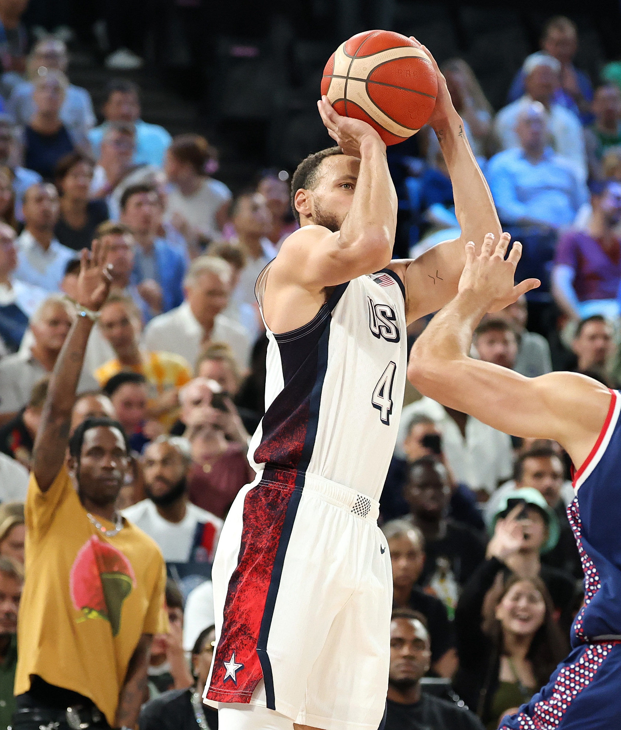 加拿大男篮绝杀塞尔维亚男篮，浓眉三分雨点燃全场的简单介绍