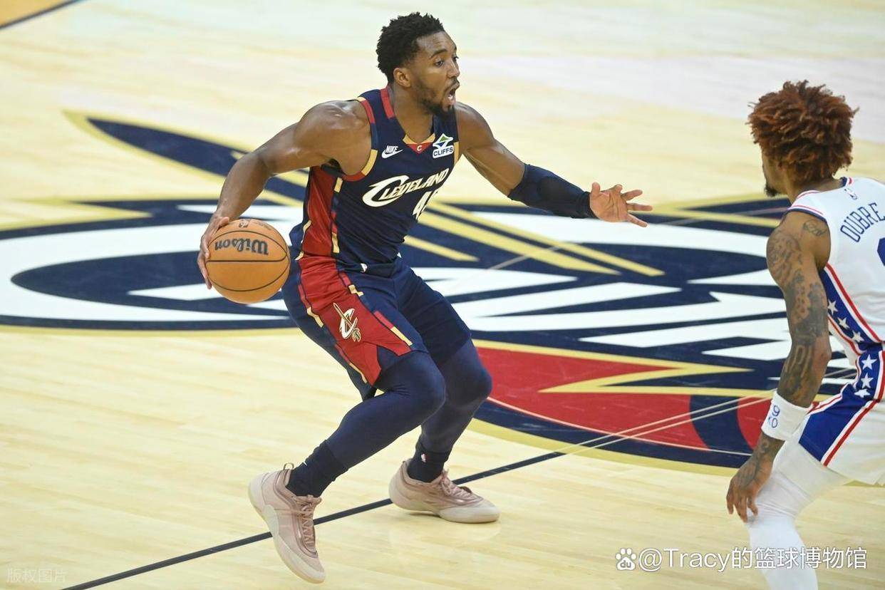 吉林队力克广州队，米切尔刷新纪录的简单介绍