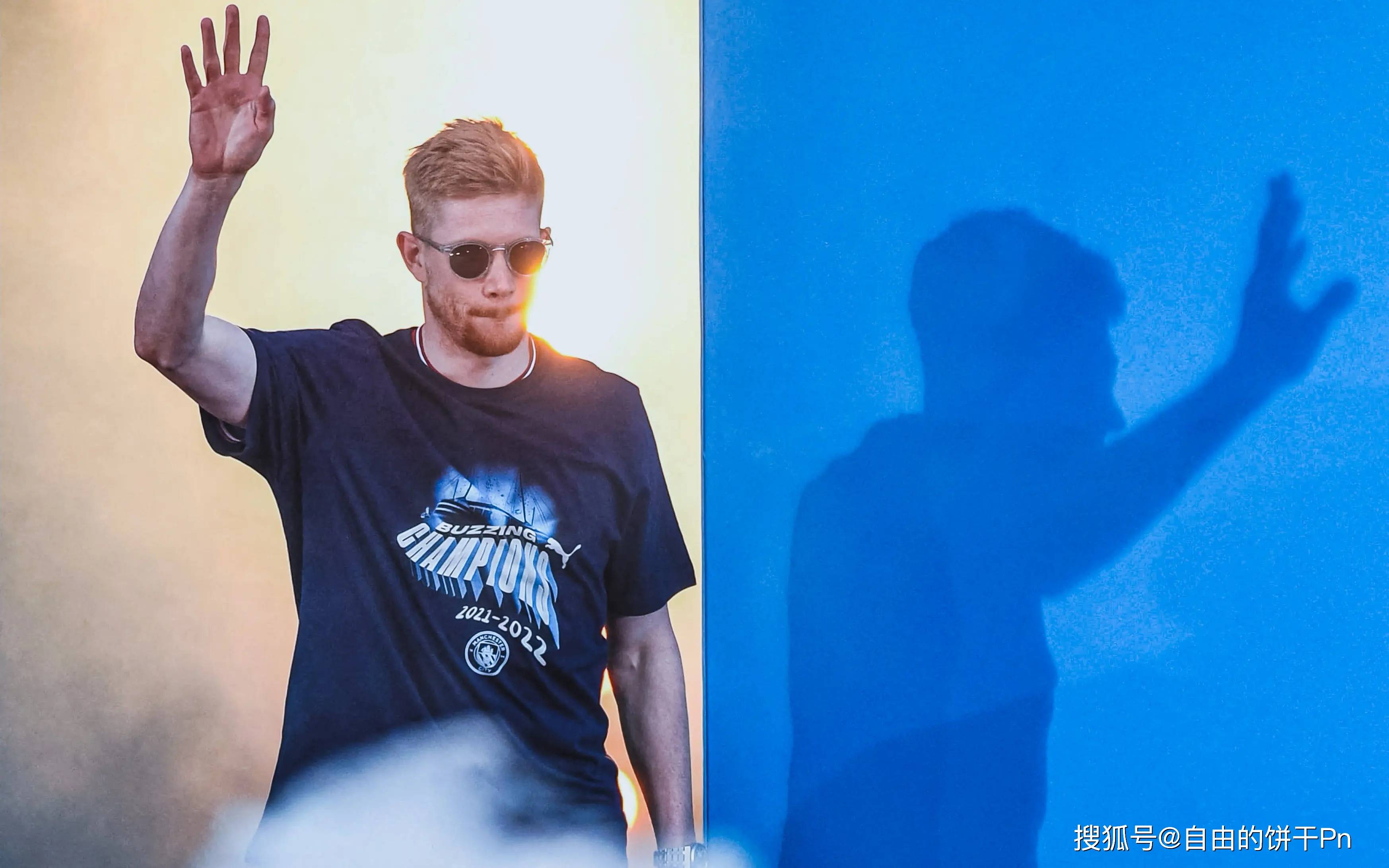 勒沃库森鏖战法国，德布劳内高光表现的简单介绍