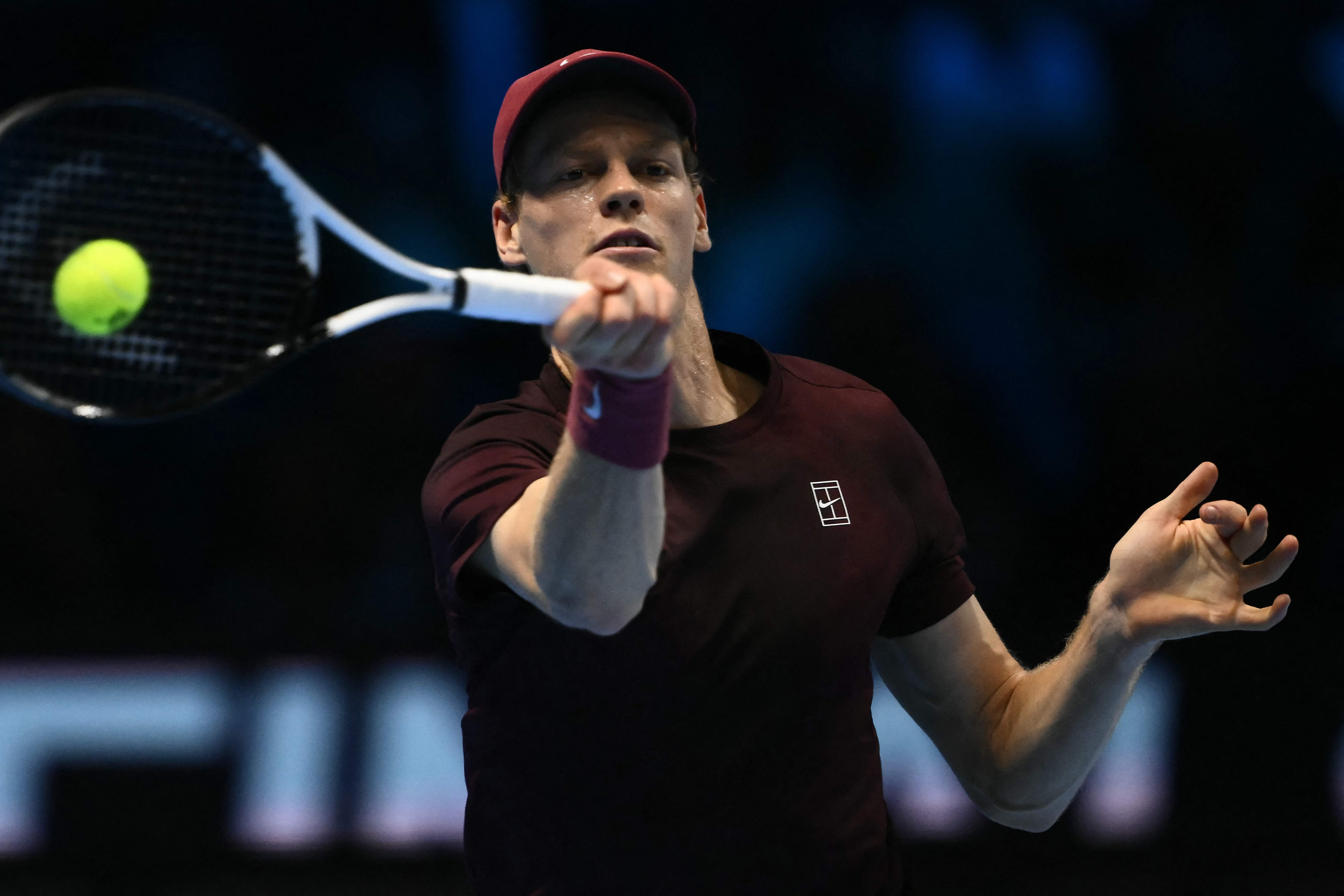 包含ATP总决赛完胜法网，兹维列夫刷新纪录的词条