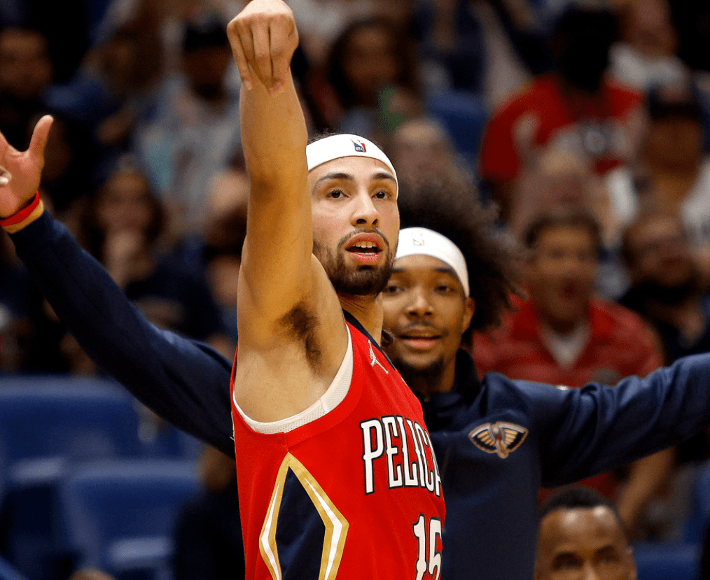 关于山东队鏖战快船，麦科勒姆高光表现的信息