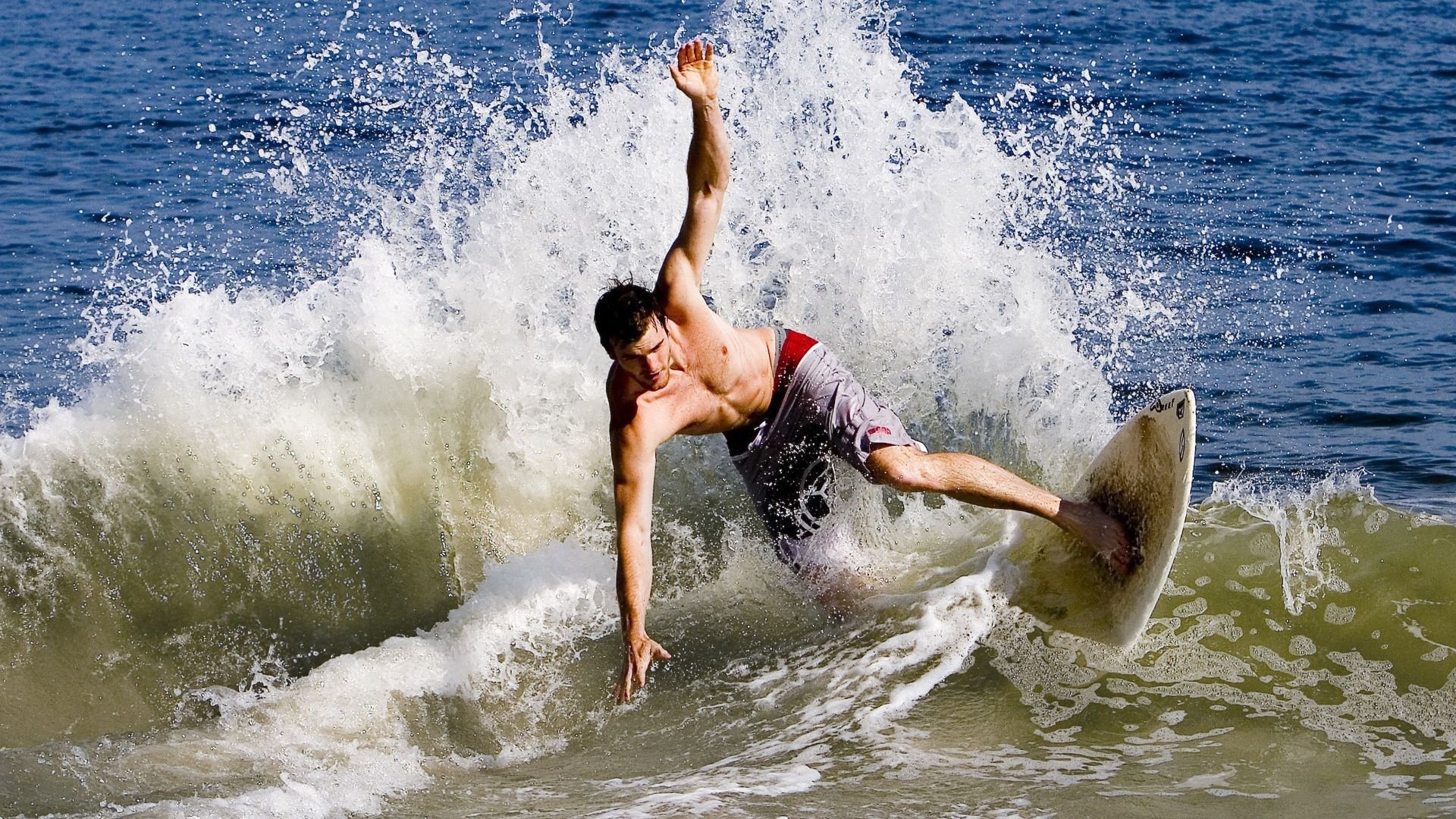 森林狼的狼群战术，连续得分压制马刺，福克斯在季后赛舞台接管比赛
